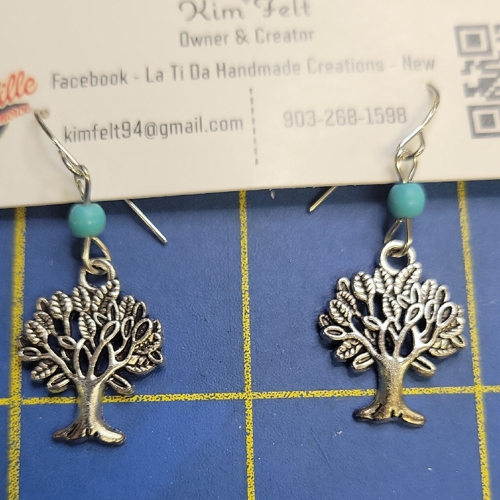 Silver Tone Tree Beaded 1.25" Earrings